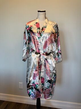 Women’s Robe Kimono Peacock with Tie, Size Medium